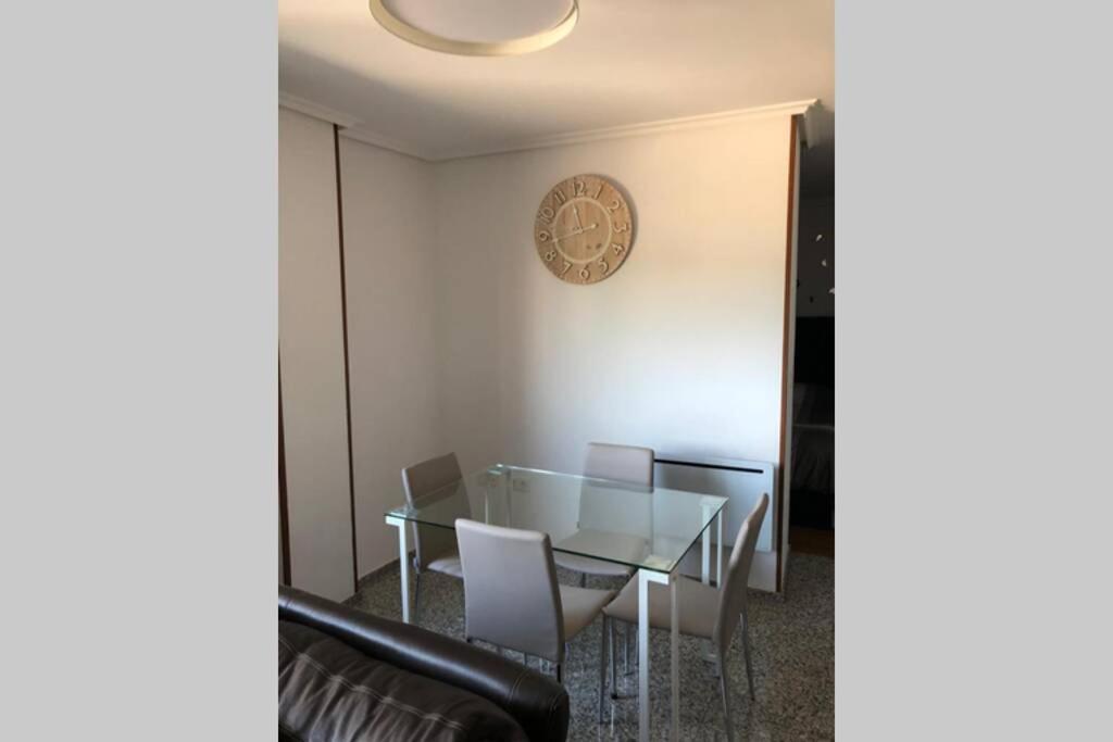 Estudio Tipo Loft En El Centro De ムガルドス エクステリア 写真